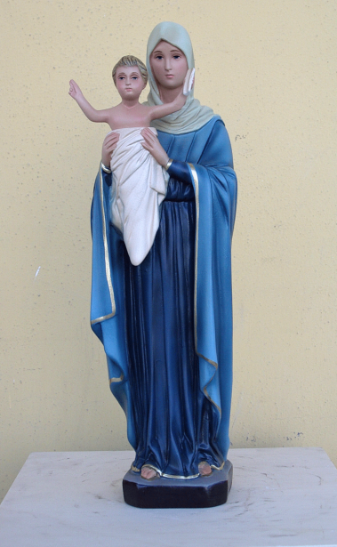 Kraljica apostola - kip