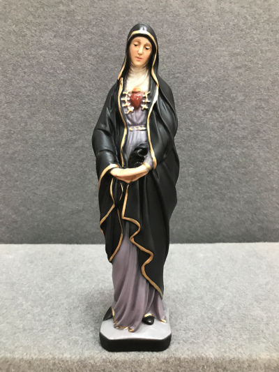 Gospa Žalosna (sa srcem i mačevima) - kip
