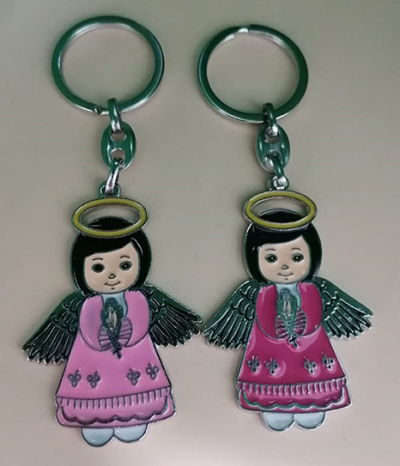 Privjesak Anđeo s krunicom - metalni