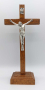 Križ na stalku - drveni