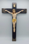 Križ s korpusom