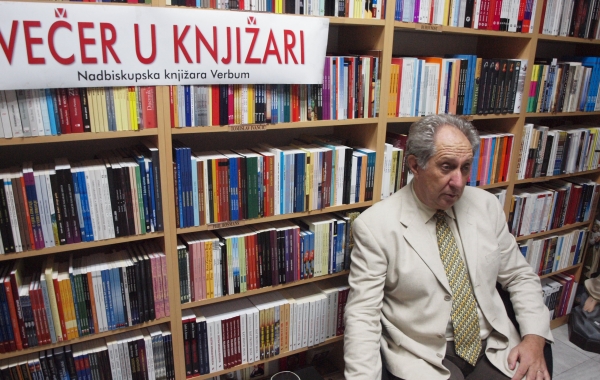 Dr. Smiljan Gluščević gostovao na Verbumovoj "Večer u knjižari" u Zadru